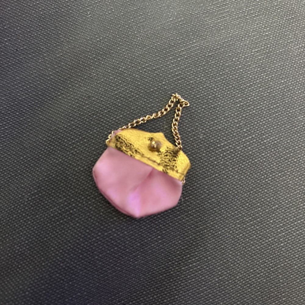 Barbie Vintage Pink Premiere #1596 JC Penney Exclusive Pink Satin Purse - Picture 2 of 4